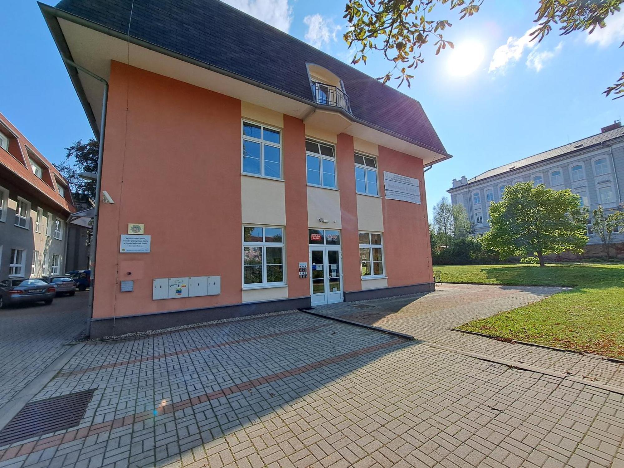 Vzdelavaci Stredisko A Hotel Варнсдорф Экстерьер фото